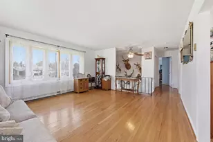 530 Tuscawilla Dr, Charles Town, WV 25414 - Photo 14