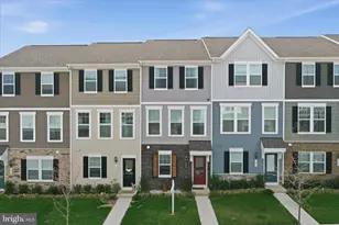 186 Coolidge Ave, Ranson, WV 25438 - Photo 2