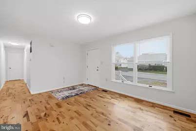 502 E 6th Avenue, Ranson, WV 25438 - Photo 6