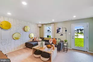 1230 Red Clover Ln, Ranson, WV 25438 - Photo 10