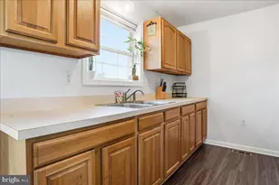 57 Stiles Way, Ranson, WV 25438 - Photo 8