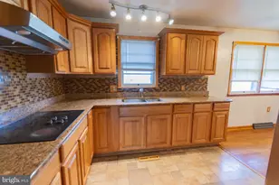 14801 Charles Town Rd, Charles Town, WV 25414 - Photo 6
