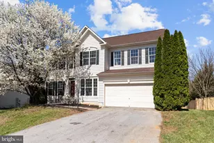 75 Killian Ln, Charles Town, WV 25414 - Photo 2