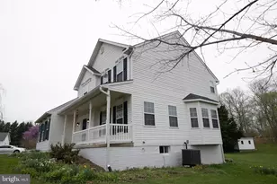 12 Colonel Miles Ct, Harpers Ferry, WV 25425 - Photo 4