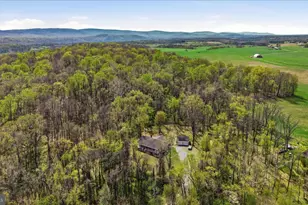 622 Ann Lewis Rd, Charles Town, WV 25414 - Photo 2