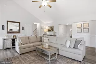 33 Ancient Oaks Ct, Charles Town, WV 25414 - Photo 2
