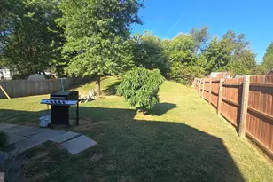 1041 N Mildred St, Ranson, WV 25438 - Photo 6