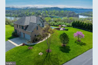94 Falcon Ridge Drive, Charles Town, WV 25414 - Photo 4