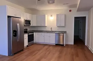 113 W North St, Charles Town, WV 25414 - Photo 2
