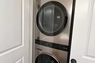 113 W North St, Charles Town, WV 25414 - Photo 10