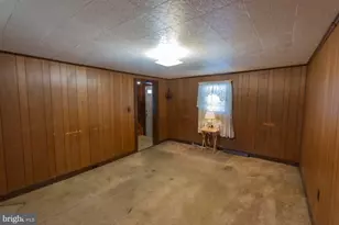 404 S Charles St, Charles Town, WV 25414 - Photo 6