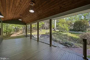 293 Red Bird Ln, Harpers Ferry, WV 25425 - Photo 4