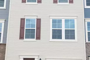 114 Telluride Wy, Charles Town, WV 25414 - Photo 2