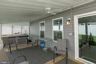 43 Ansley Wy, Charles Town, WV 25414 - Photo 12