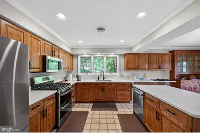 250 Meadow Ridge Drive, Shepherdstown, WV 25443 - Photo 6