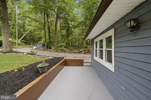 65 Floral Ln, Harpers Ferry, WV 25425 - Photo 4