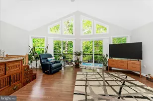 180 Mountain Dew Ct, Harpers Ferry, WV 25425 - Photo 8