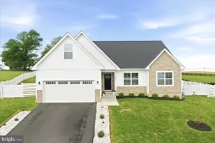 202 Naples Wy, Charles Town, WV 25414 - Photo 2