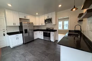 317 E 1st Ave, Charles Town, WV 25414 - Photo 2