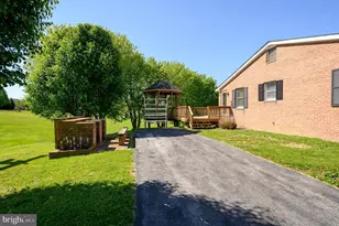 63 Brentwood Ct, Harpers Ferry, WV 25425 - Photo 16