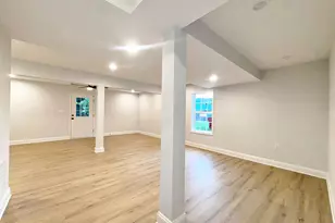 412 S Lawrence St, Charles Town, WV 25414 - Photo 2