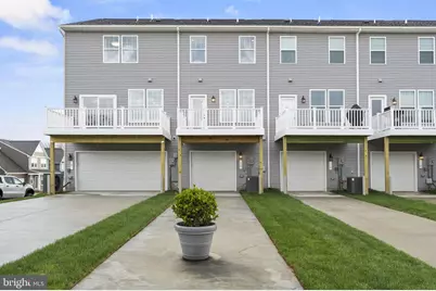 15 Democracy Mews #[471], Ranson, WV 25438 - Photo 32