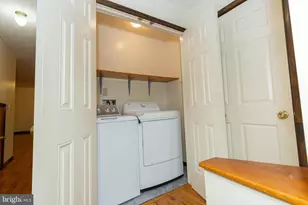 218 S West St, Charles Town, WV 25414 - Photo 10