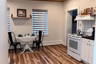 102 N Lawrence St, Charles Town, WV 25414 - Photo 2