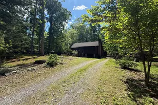 86 Robin Ln, Harpers Ferry, WV 25425 - Photo 1