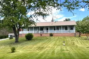 101 Veronica Ln, Charles Town, WV 25414 - Photo 6