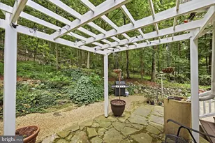 43 Tulip Ct, Harpers Ferry, WV 25425 - Photo 32