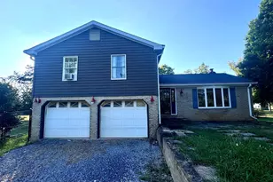 164 Black Powder Ln, Kearneysville, WV 25430 - Photo 2