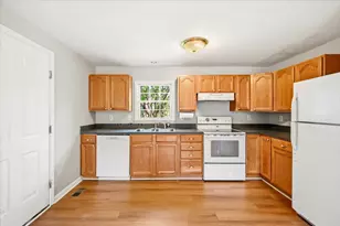35 Oatfield Ct, Shepherdstown, WV 25443 - Photo 4