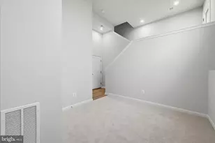 300 Presidents Pointe Ave, Ranson, WV 25438 - Photo 6