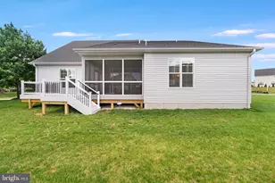 511 Shenandoah Crossing Dr, Charles Town, WV 25414 - Photo 4