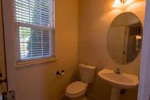 308 Braddock St, Charles Town, WV 25414 - Photo 40