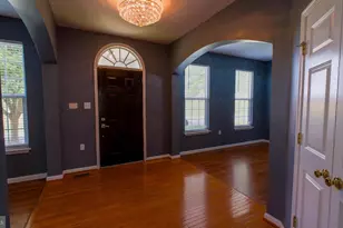 308 Braddock St, Charles Town, WV 25414 - Photo 8
