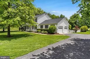494 Pleasant Valley Dr, Charles Town, WV 25414 - Photo 48