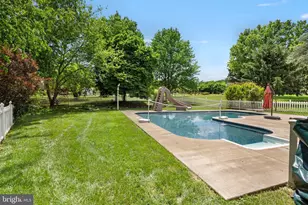 494 Pleasant Valley Dr, Charles Town, WV 25414 - Photo 44