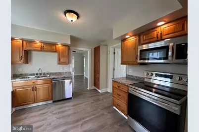 311 N Lawrence Street, Charles Town, WV 25414 - Photo 8
