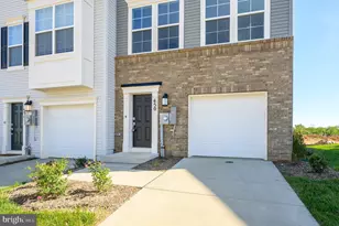 450 Seeback Dr, Charles Town, WV 25414 - Photo 2