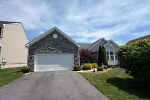 25 Overbrook Rd, Ranson, WV 25438 - Photo 1