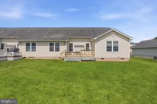 140 Peter Rabbit Dr, Ranson, WV 25438 - Photo 2