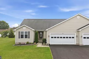 140 Peter Rabbit Dr, Ranson, WV 25438 - Photo 1