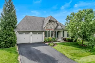 220 Lewis Washington Dr, Charles Town, WV 25414 - Photo 2