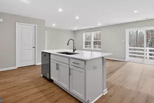 204 Eclipse St, Charles Town, WV 25414 - Photo 10