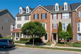18 Davis St, Charles Town, WV 25414 - Photo 2