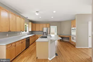 38 la Quinta Ct, Charles Town, WV 25414 - Photo 16