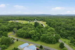 114 Southpaw Ln, Shepherdstown, WV 25443 - Photo 46