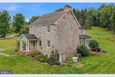 1507 Old Rider Road, Harpers Ferry, WV 25425 - Photo 2